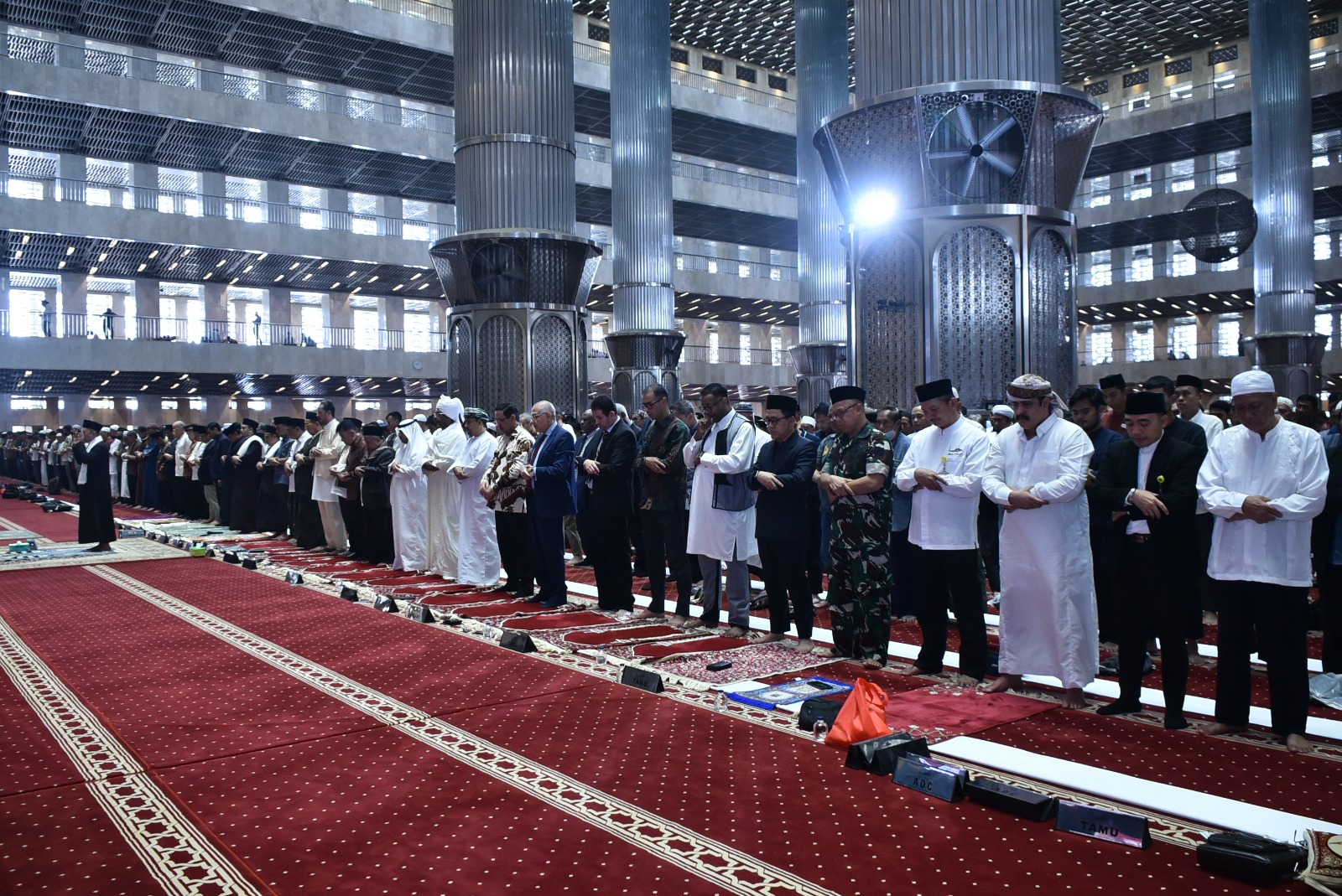 Telat Salat Jumat? Lakukan Hal Ini!