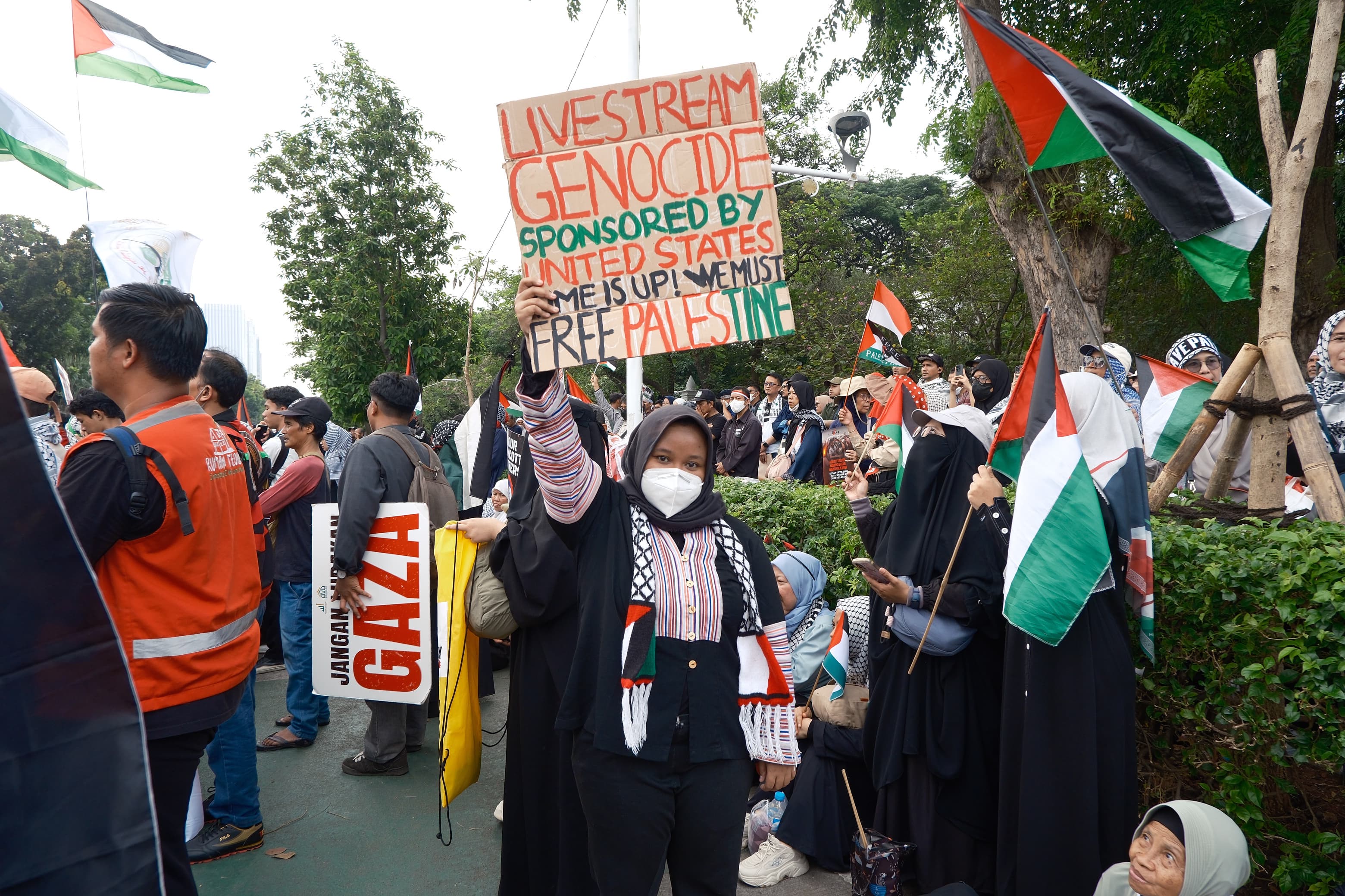 Dua Tahun Genosida, Ribuan Warga Gelar Aksi Akbar Bela Palestina di Jakarta
