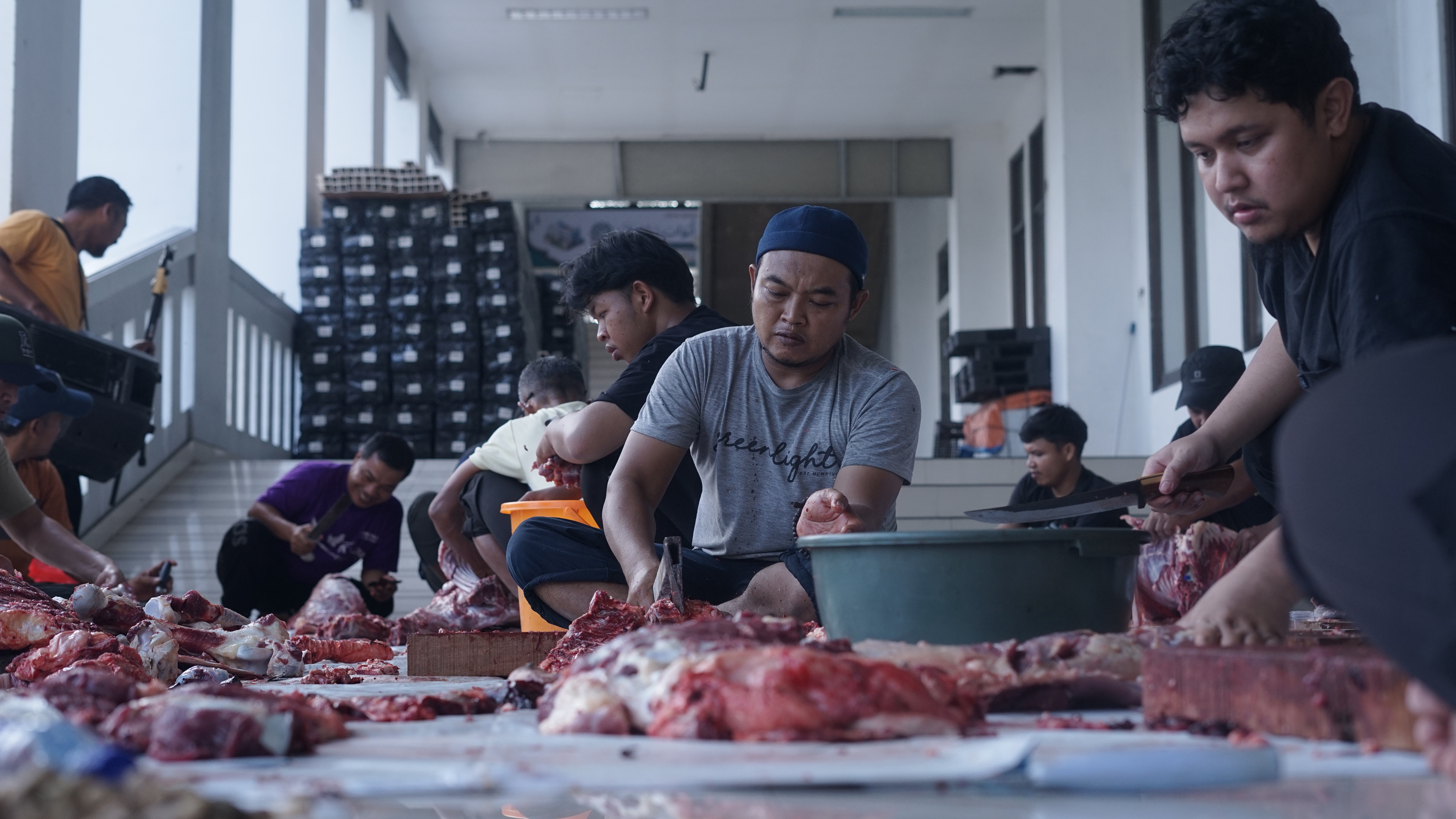 Sejumlah Masjid Al Azhar Gelar Penyembelihan dan Distribusi Hewan Kurban